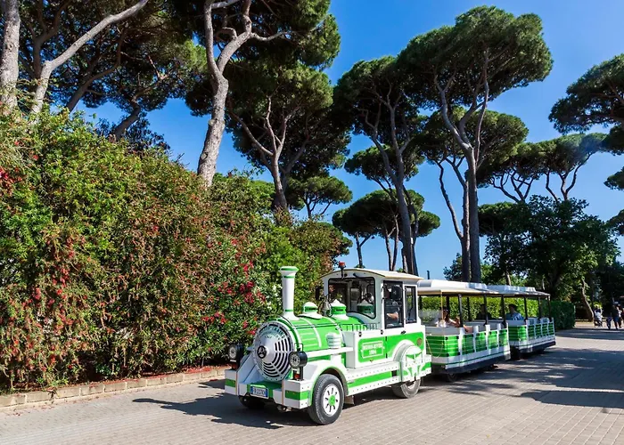 Hu Park Albatros VillageAlbergo